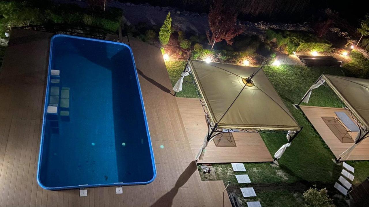 Acktion Deluxe Hotel Shumen Bagian luar foto