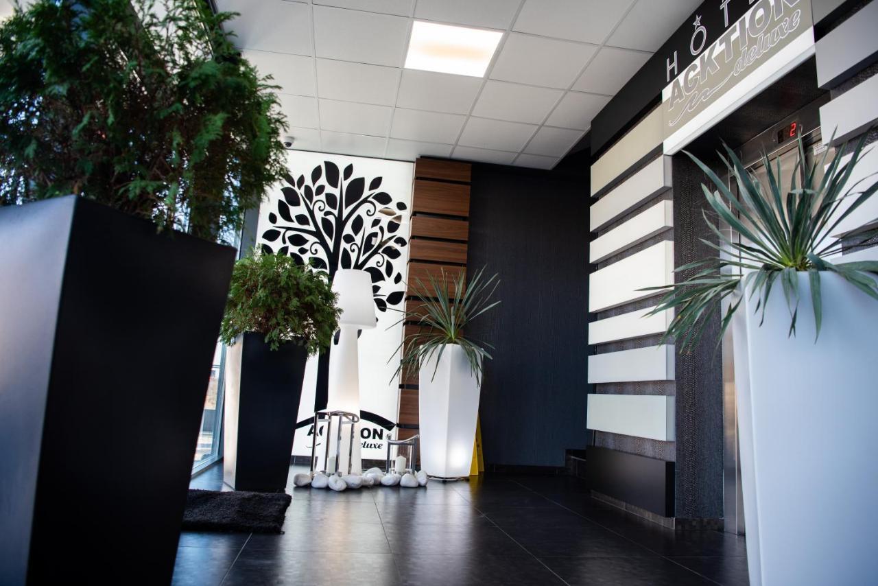 Acktion Deluxe Hotel Shumen Bagian luar foto